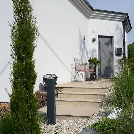 Nikolaier Weinblick - Sauvignon Blanc Chalet