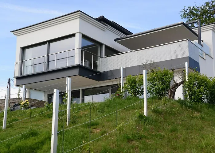 Nikolaier Weinblick - Sauvignon Blanc Domek alpejski *